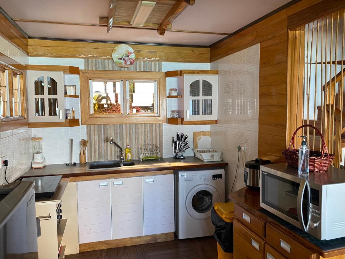 Mouggae Blues Villas Beau Vallon  Exterior photo